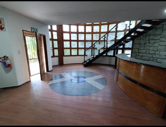 BUSINESS PROPERTY TO RENT IN HALFWAY HOUSE